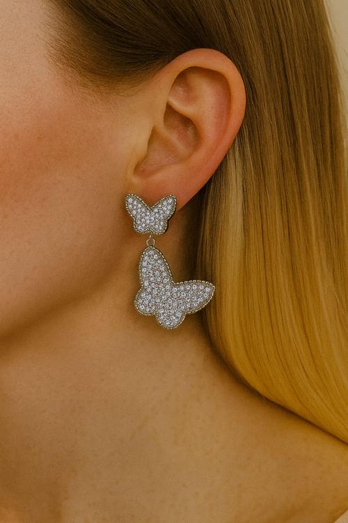 Sallantılı Full Zirkon Taşlı Kelebek Model Çivi Kadın Küpe