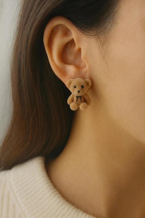 Ünlü Model Peluş Ayıcık Gümüş İğneli Kadın Bijuteri Küpe