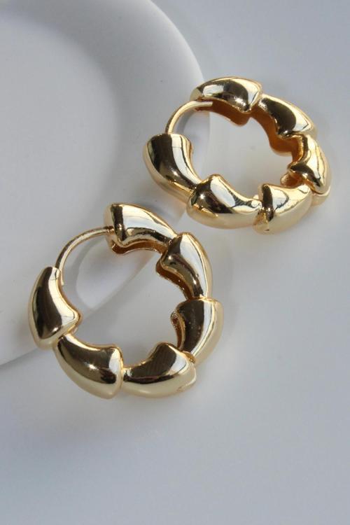 Yeni Sezon Bombeli Cilalı Katmanlı İstiridye Tasarım Model Kadın Çelik Küpe