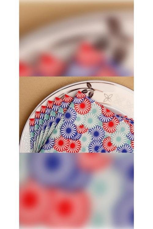 Çiçek Desenli Peçete 33X33 20 Adet Kırmızı Çiçek Desenli Peçete