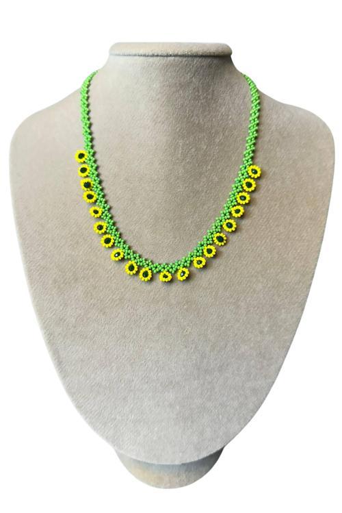 - Özlem 9422 6915 El Yapımı Çiçek Motifli Kum ve Kristal Boncuk Kolye