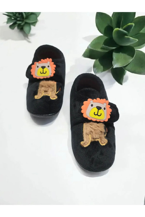 Erkek Çocuk Aslan Figürlü Kışlık Yumuşacık Ev Pandufu Cırtlı Siyah