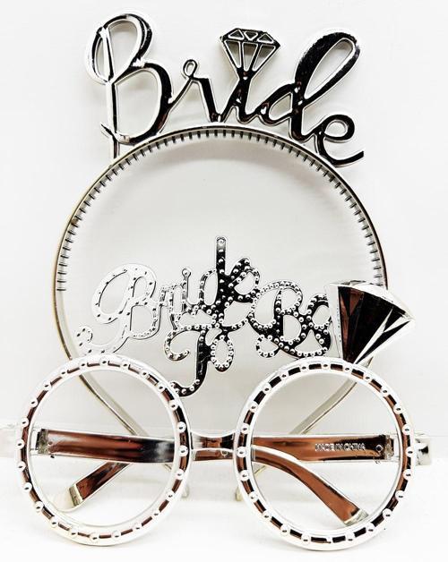 Bride Yazılı Taç ve Bride To Be Yazılı Gözlük Seti Gümüş Renk 