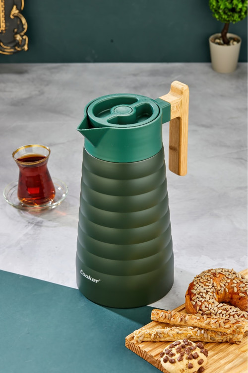 Bambu Saplı 2 Litre Paslanmaz Termos – Çift Kat Çelik, Uzun Süreli Isı Koruma