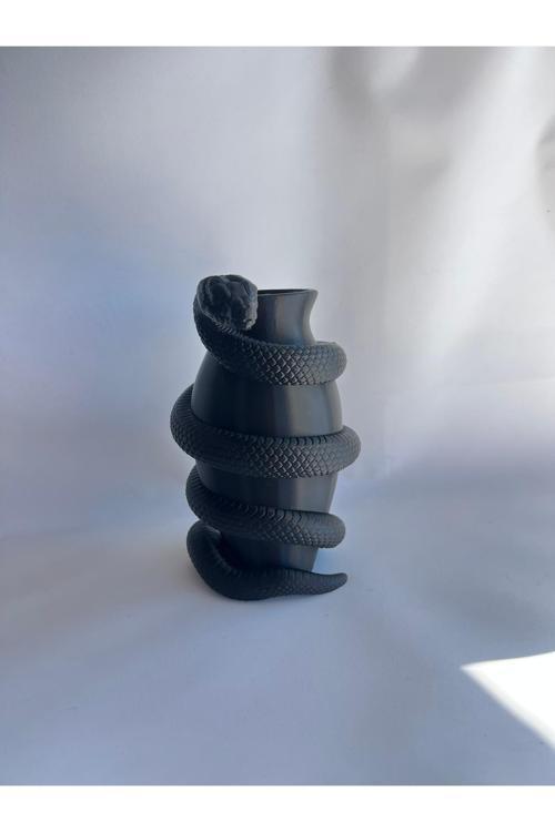 Yılan Sarılmış Vazo