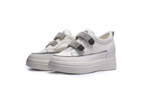 24K313-1 GİZLİ DOLGU CIRTI TAŞLI SNEAKER KADIN AYAKKABI