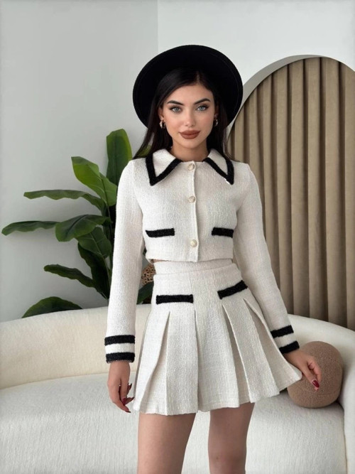 Dora Chanel Takım