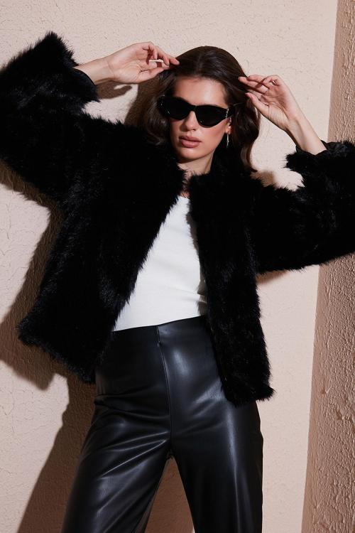 Oversize Fit Yuvarlak Yaka Astarlı Kısa Bayan Kürk 6810266 SİYAH