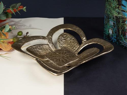 FESTIVE KARE MEYVELIK GOLD 28X28X6 CM