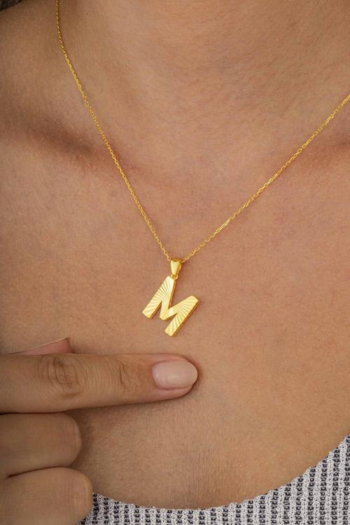 Altın Kaplama M Harfi Kadın 925 Ayar Gümüş Kolye
