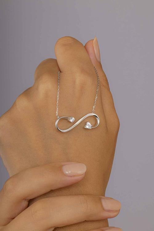 Beyaz Taş Detaylı Sonsuzluk Kadın Gümüş Kolye