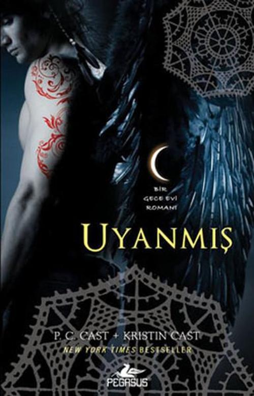 Uyanmış - Gece Evi Serisi 8. Kitap