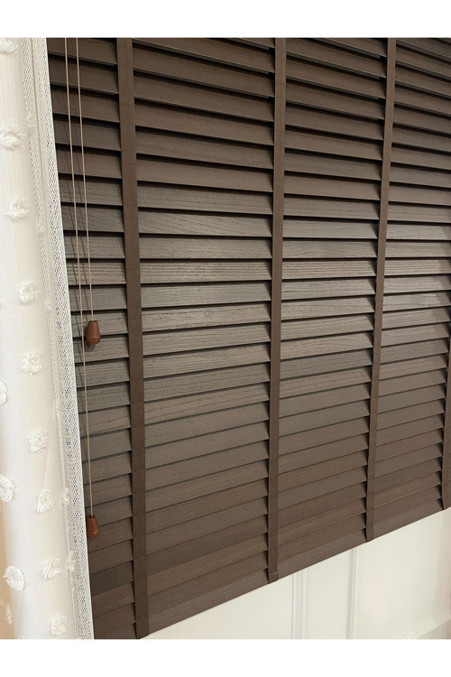 Koyukahverengi %100 Orijinal Ahşap Jaluzi Perde 50 Mm Ofis Modern Ve Tüm Mekanlar Için