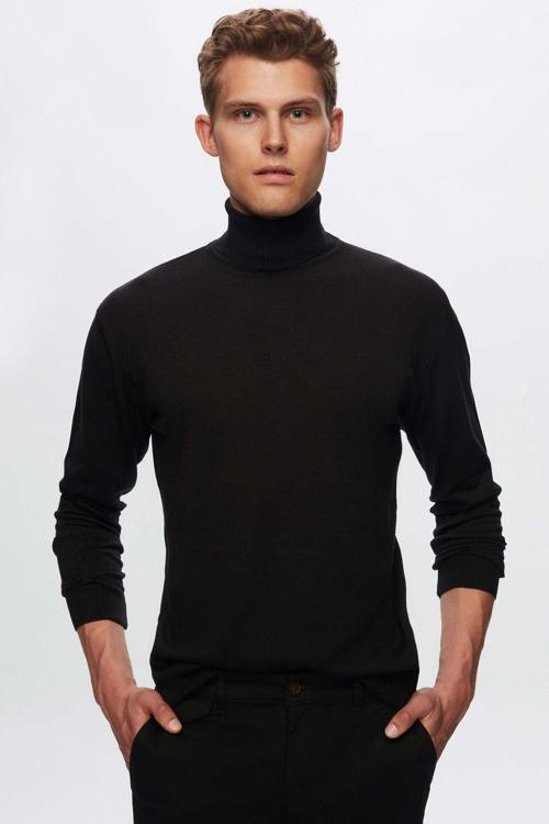 Regular Fit Siyah Pamuk Karışımlı Balıkçı Yaka Triko Kazak