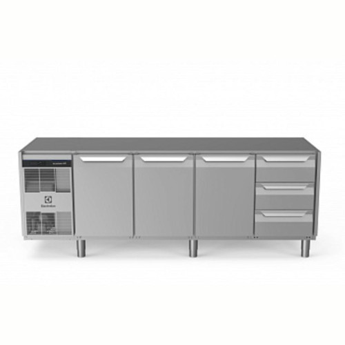 Professional Endüstriyel Soğutmalı Tezgah, "heavy Duty", Aısı304, Üst Tablasız, -2°/+10°c, Dijital, Tropikal - 590 Lt, 3 Kapılı + 3x? Çekmeceli EH4H7AAAC