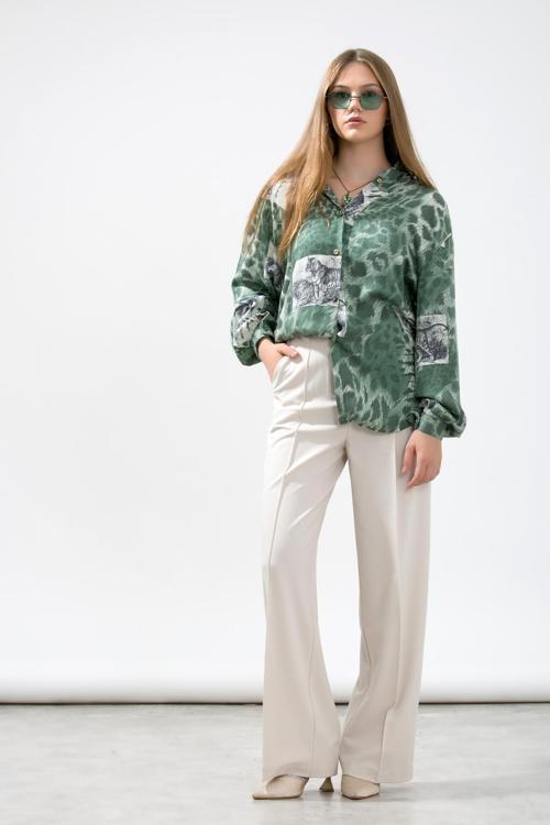 Önden Nervürlü Kemerde Apolet Ve Düğme Detaylı Yüksek Bel Bol Paça Pantolon