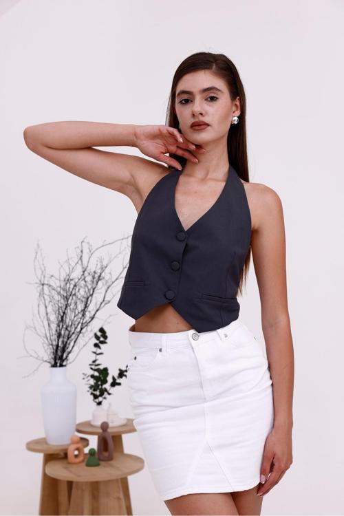 Boyundan Geçmelı Sırt Dekolteli Tokalı Yelek