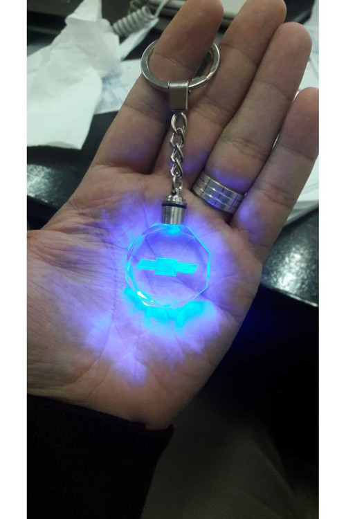 Logolu Yedek Pil Hediyeli Led Işıklı 3D Kristal Araba Anahtarlık Yedek Pil Hediye