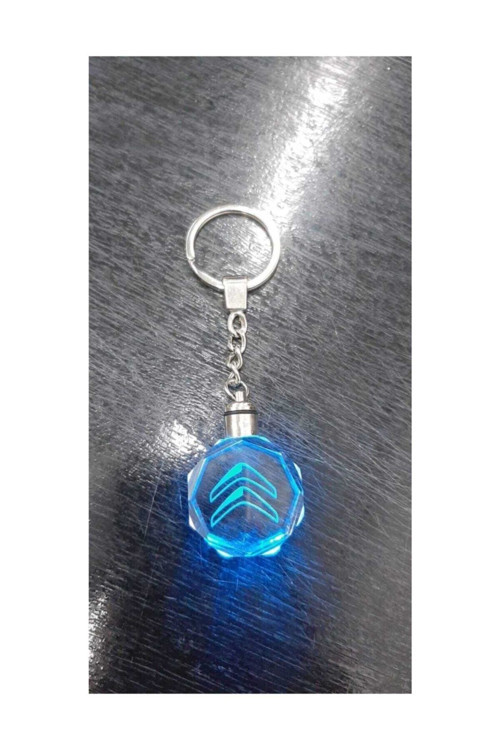 Logolu Yedek Pil Hediyeli Led Işıklı 3D Kristal Araba Anahtarlık Yedek Pil Hediye