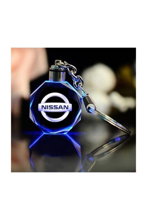 Nissan Logolu Led Işıklı 3D Araba Anahtarlık Yedek Pil Hediye