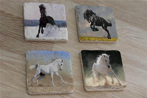 Koşan Atlar Doğal Taş Bardak Altlığı 4'lü set - Natural Stone Coasters