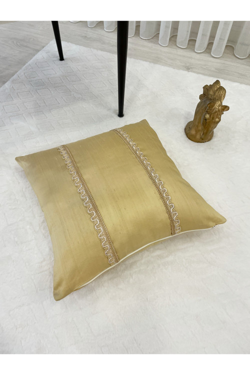 Ithal Ipek (Silk) Kırlent Yastık Kılıfı Kordonlu (45X45) ( Altın Rengi)