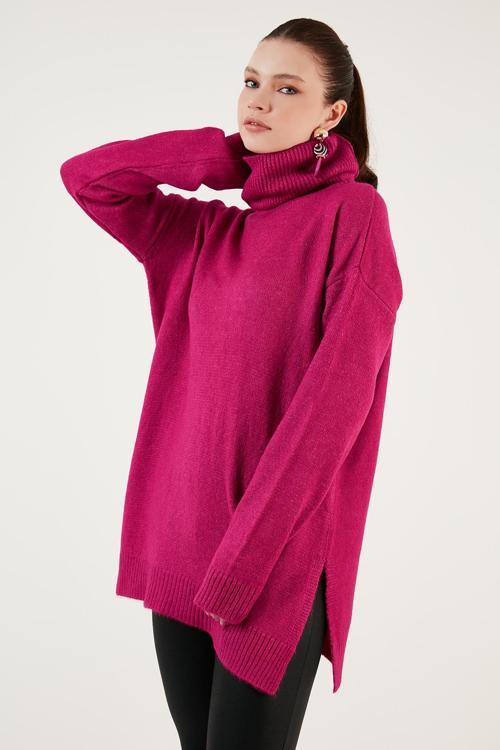 Regular Fit Yanları Yırtmaçlı Boğazlı Yaka Uzun Triko Bayan Kazak 4616141Y FUŞYA