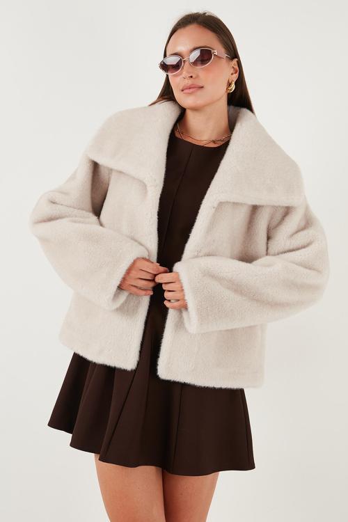Oversize Fit Geniş Yaka Astarlı Bayan Kürk 497AFRA EKRU