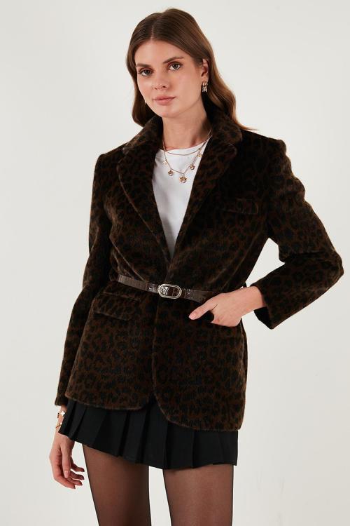 Leopar Desenli Regular Fit Kemer Detaylı Peluş Dokulu Blazer Bayan Ceket 6839614 KAHVE