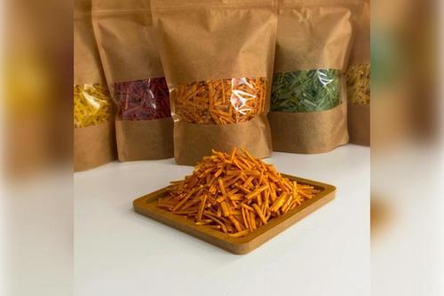 Ev Yapımı Domatesli&Biberli Erişte (500 Gr)