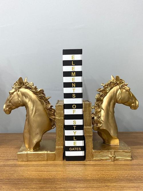 Kitap Tutucu At Tasarımlı 