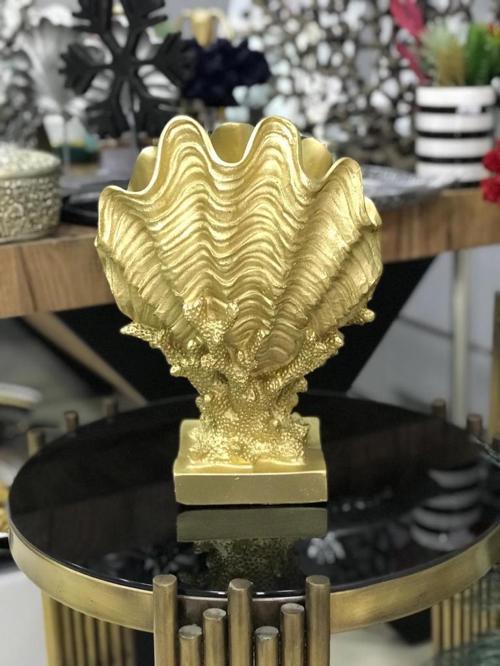 Mercan Üzerinde Deniz Kabuğu Biblo Vazo