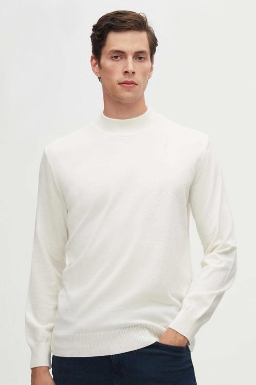 Regular Fit Ekru Pamuk Karışımlı Yarım Balıkçı Triko Kazak