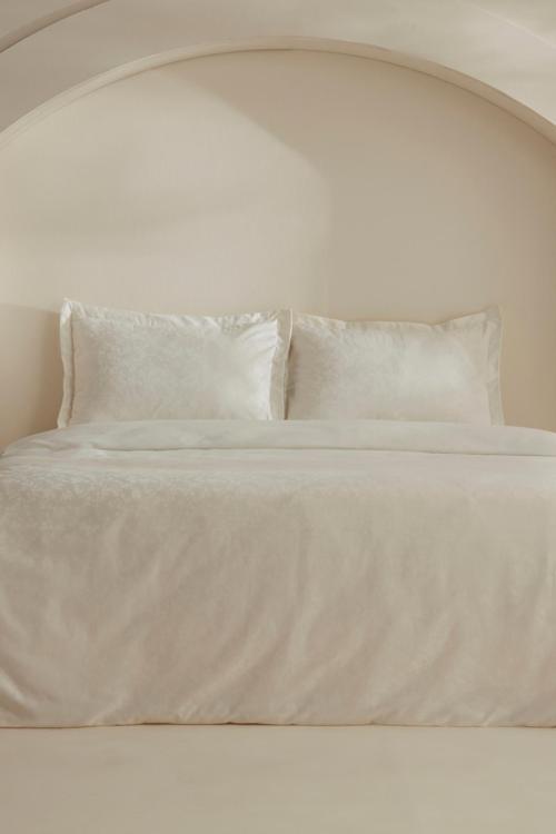 Venessa Çift Kişilik Nevresim Takımı Beyaz