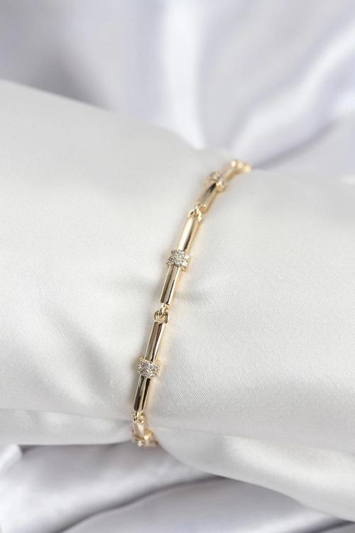 Pirinç VIP Seri Gold Renk Parçalı Model Zirkon Taşlı Kadın Bileklik - TJ-BB7941