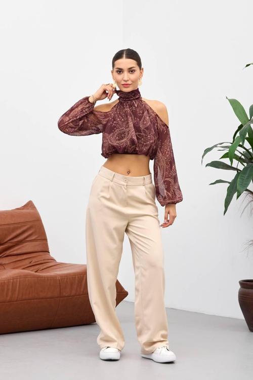 Bordo Omuzu Açık Belden Lastikli Bluz