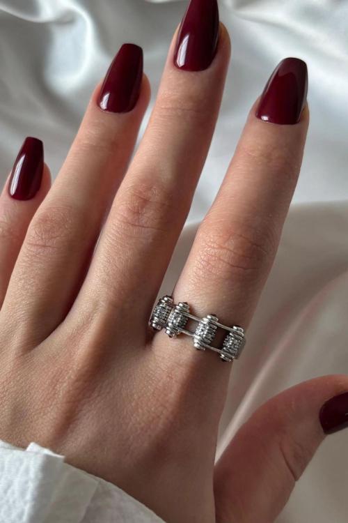 Premium Seri Ünlü Model Zincir Halkası Tasarım Ayarlanabilir Kadın Yüzük