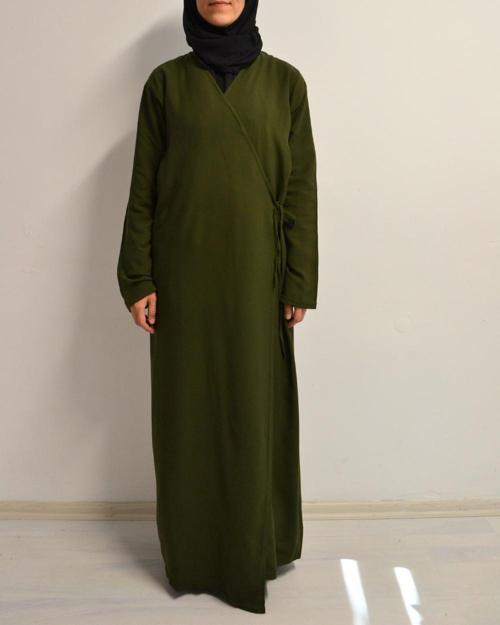 Kruvaze Yandan Bağlamalı Namaz Elbisesi – %100 Viskon- Rahat Kalıp