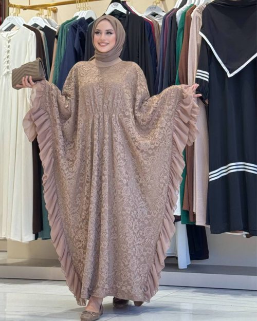 Şifon Fırfır Detaylı Dantel Elbise