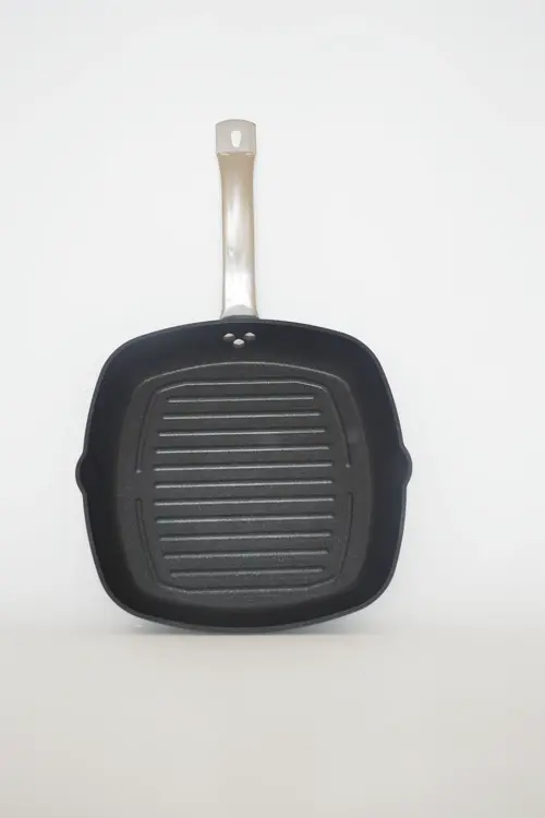 Titanyum 28cm Izgara Grill Tava - Siyah Gold