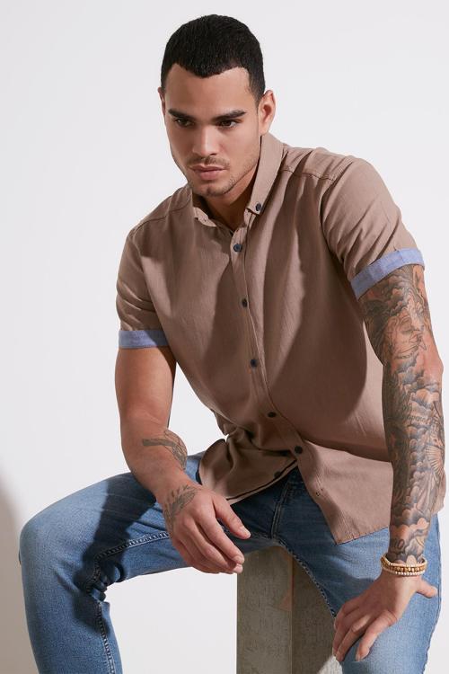 Pamuklu Slim Fit Düğmeli Yaka Kısa Kollu Erkek Gömlek CF21S112546 TOPRAK