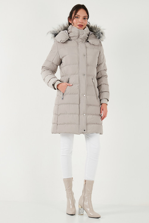Regular Fit Çıkarılabilir Kapüşonlu Fermuarlı Cepli Şişme Bayan Mont 497EMİLY TAŞ
