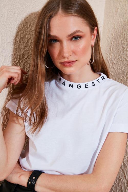 Yakası Baskılı Bisiklet Yaka Basic Örme Bayan T Shirt 5864054 BEYAZ