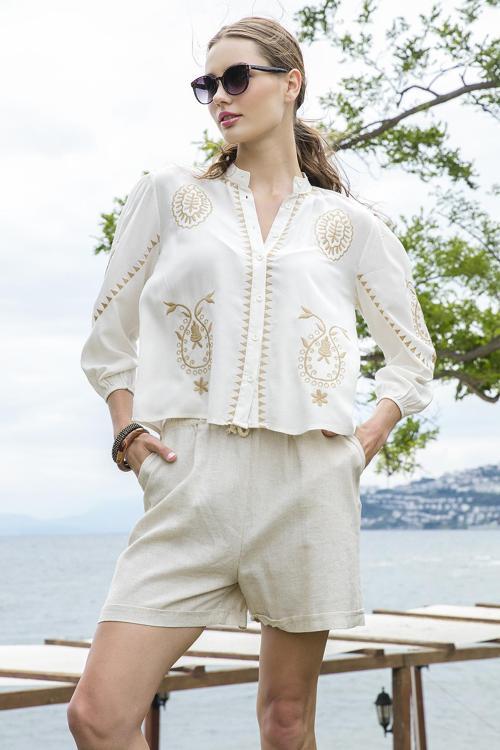 Nakış İşlemeli Truvakar Kol Hakim Yaka Pamuklu Şile Bezi Bayan Gömlek 611BZ0044 EKRU-BEJ