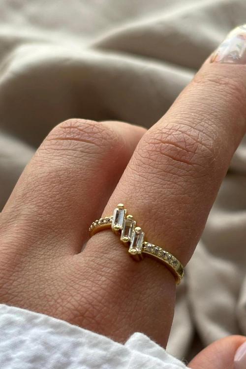 Trinity Üçlü Sıralı Baget Taşlı Ayarlanabilir Kadın Yüzük