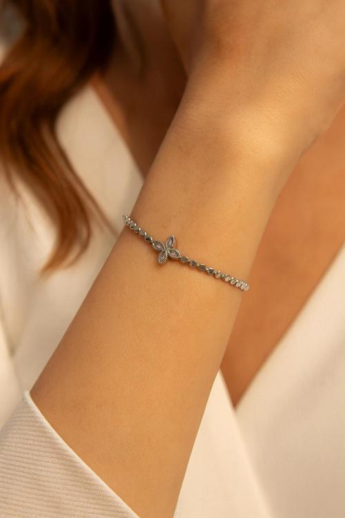 V.İ.P Seri Ezme Zincirli Yonca Çiçek Model Renk Atmaz Kararmaz Garantili Kadın Çelik Bileklik