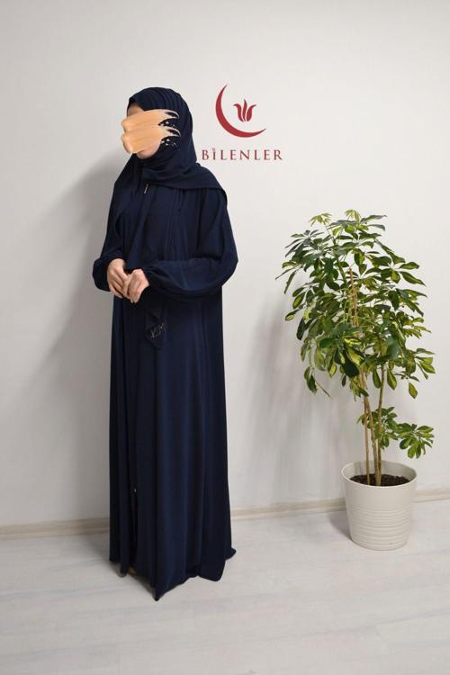 Medine İpeği Kendinden Şallı Ferace