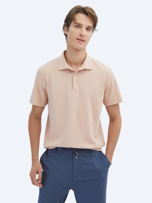 Somon Desenli Polo Yaka Pamuk Karışımlı T-Shirt