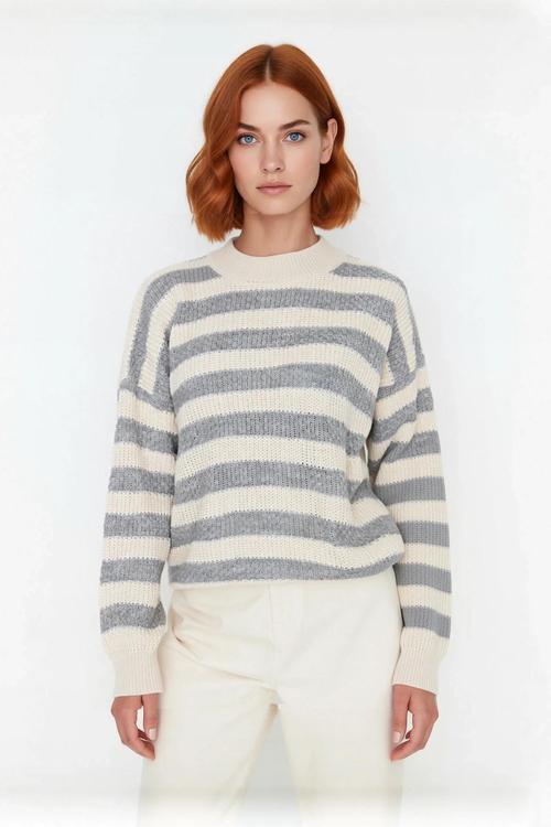 Kadınlara Özel Oversize Kesim Rahat Bisiklet Yaka Desenli Bej Gri Triko Kazak Kış Şıklığı Kaliteli