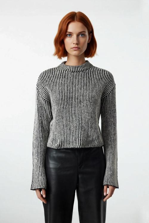 Kadın Uzun Kol Dik Yaka Çizgili Crop Triko Kazak Sonbahar Kış İçin Rahat Şık Giyim Kaliteli